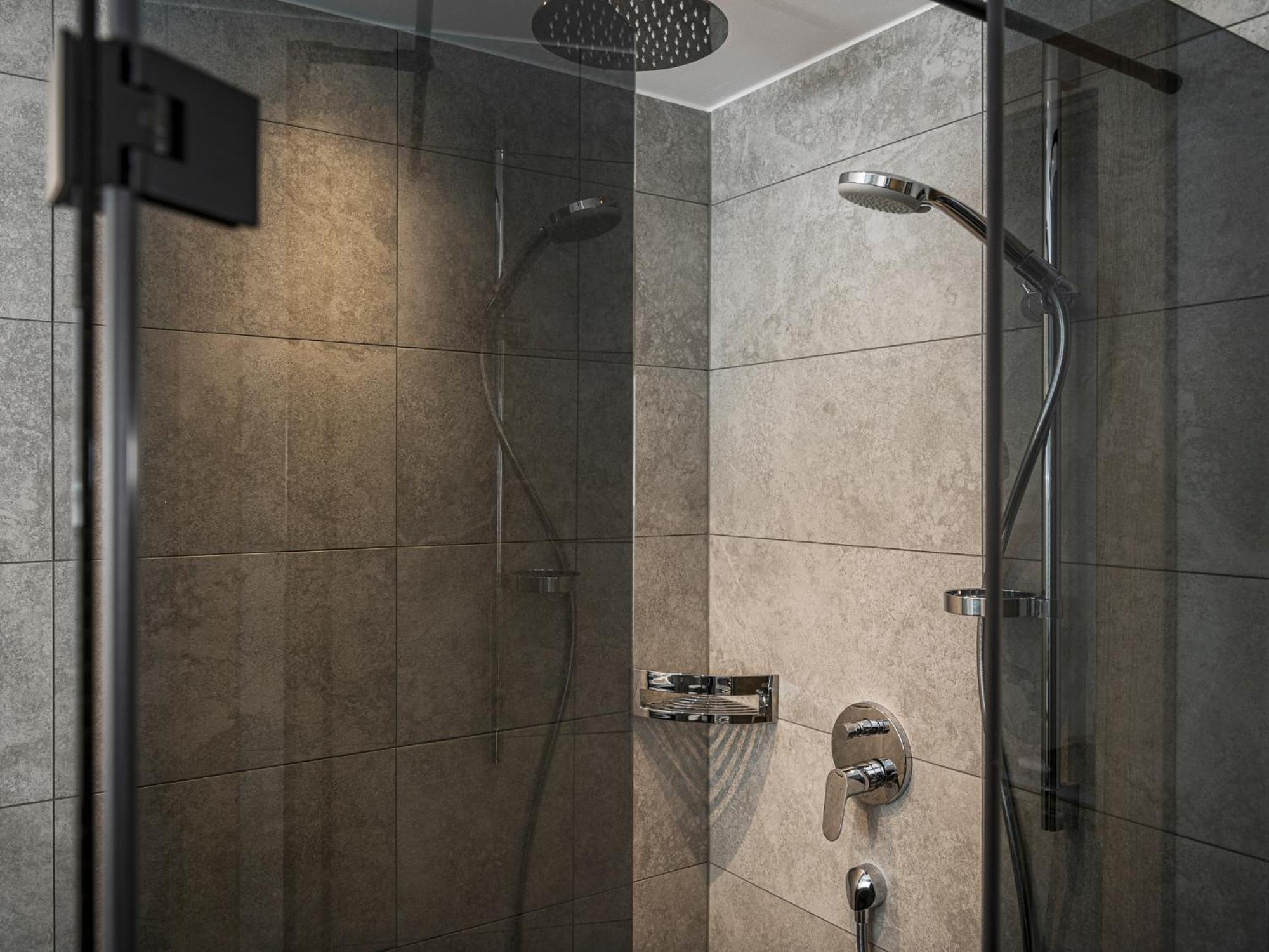 Ferienhaus Evelyn Tux Ngoại thất bức ảnh